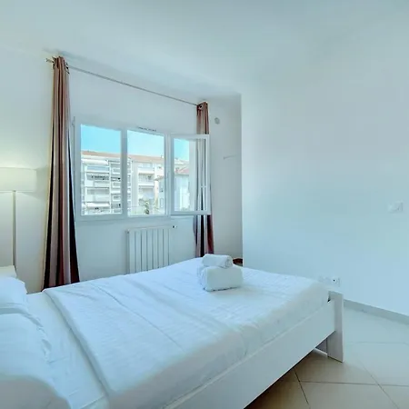 Upstays - Terrace - 2 Bedrooms - Downtown - Air *